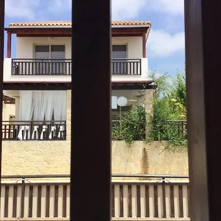 Mare Holiday بيت للعطل بييا